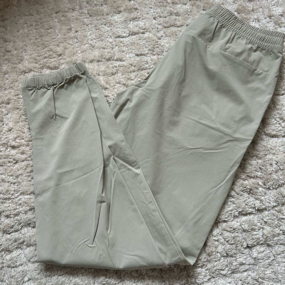 EVERLANE The Sport Jogger XS - Stone